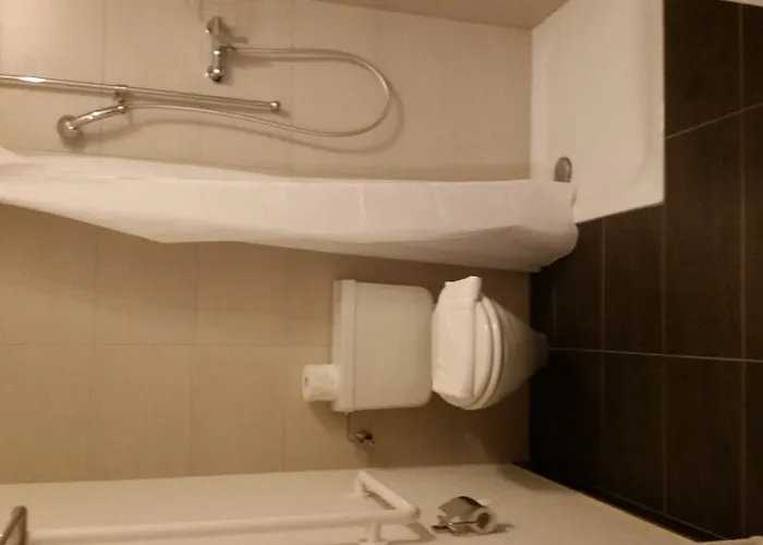 Hotel Ristorante Stazione Con Monteceneri