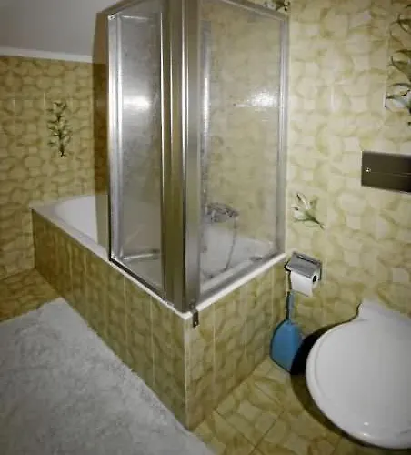 Hotel Ristorante Stazione Con Monteceneri