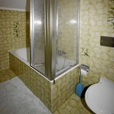 Hotel Ristorante Stazione Con Monteceneri