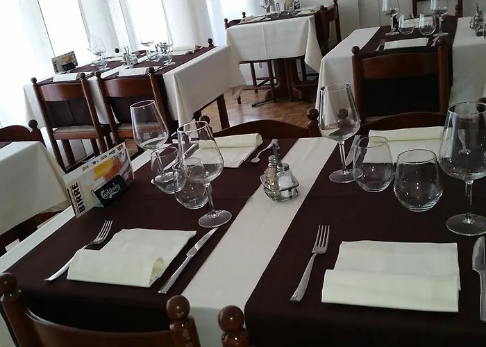 Отель Ristorante Stazione Con 3*